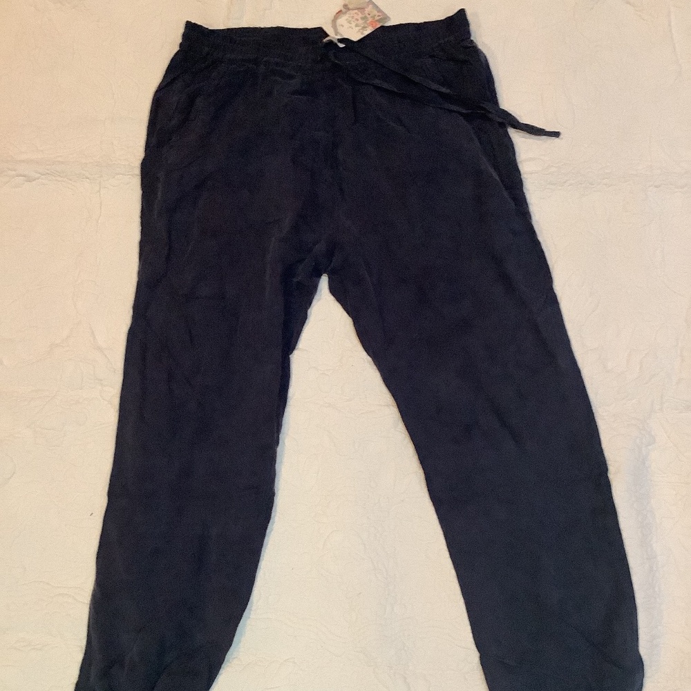 Johnny Was Alice Joggers SZ M NWT-Navy